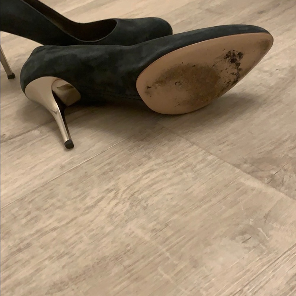 Shoes - Picture 5 of 7